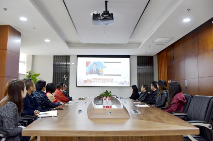 说明: http://huataiyc.cn/Upload/%E6%96%B0%E9%97%BB%E5%9B%BE%E7%89%87/1027/1-14033079546.jpg